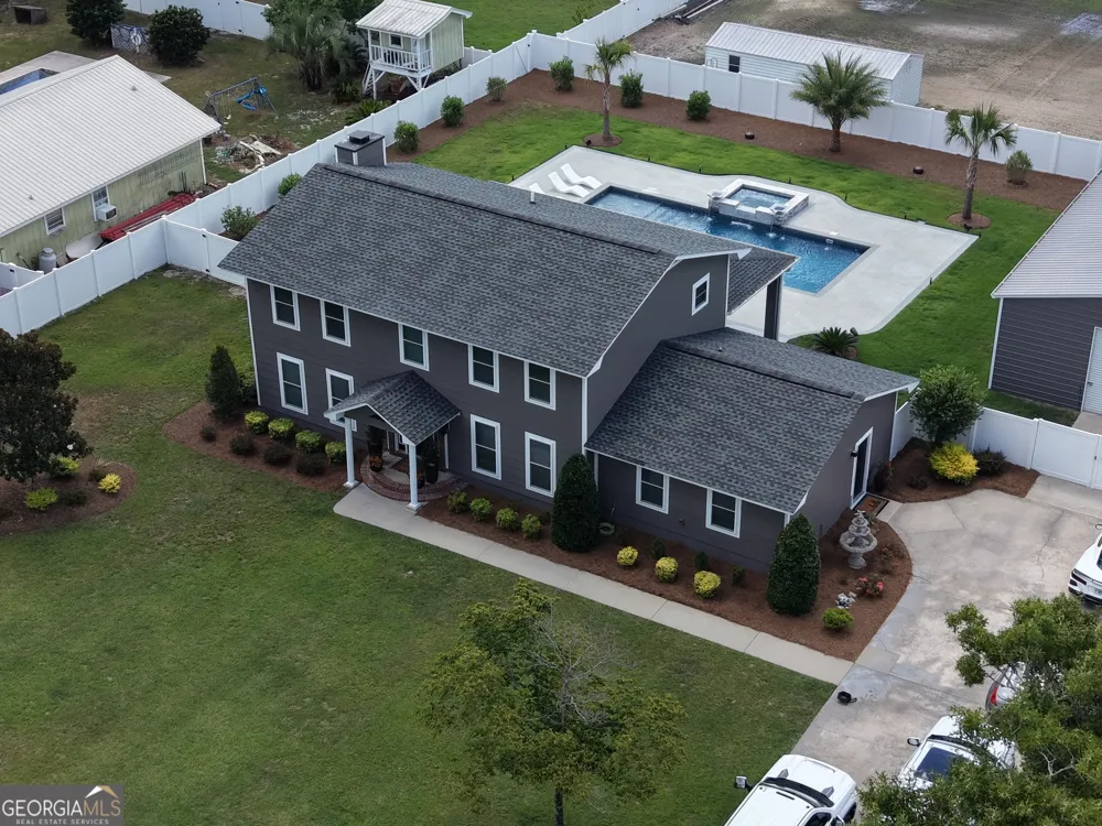 712 Old Waynesville RD Jesup, GA 31546