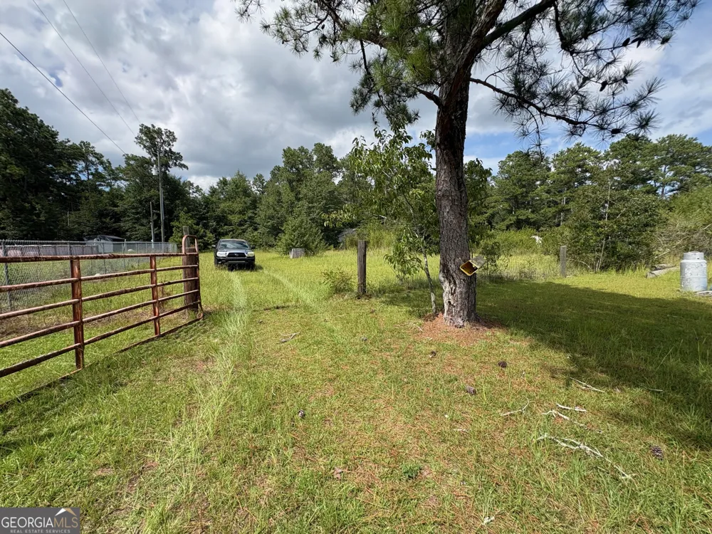4089 Jordan RD Byron, GA 31008