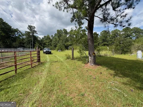 4089 Jordan RD