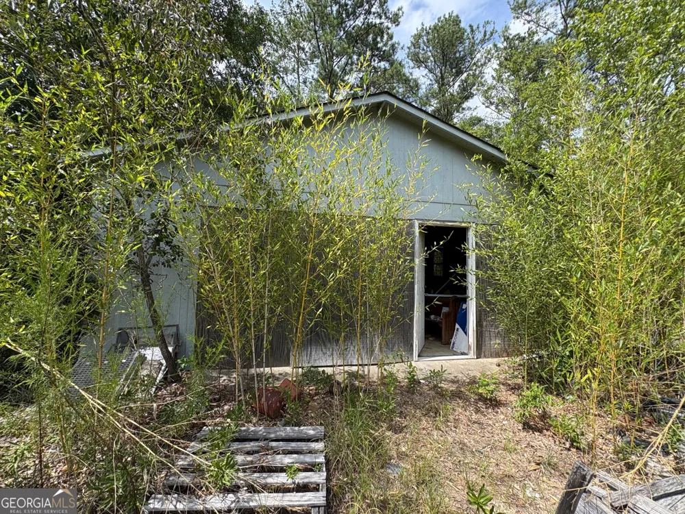 4089 Jordan RD Byron, GA 31008