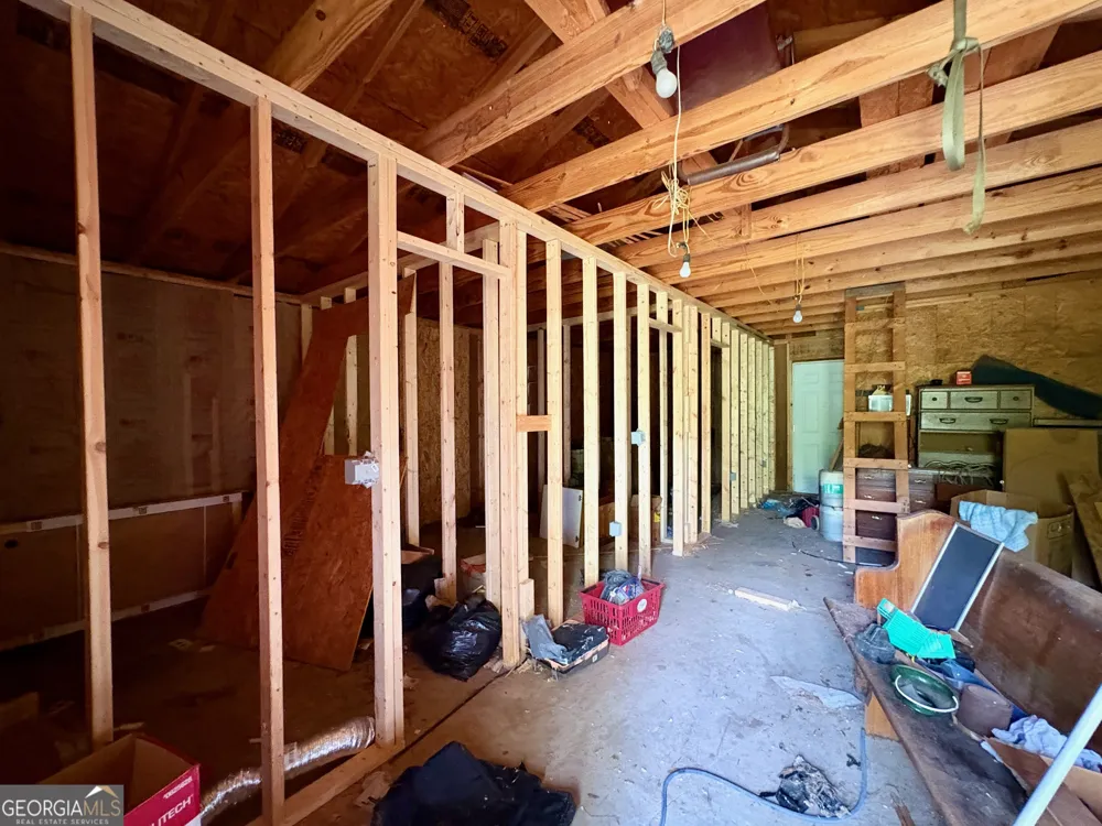 4089 Jordan RD Byron, GA 31008