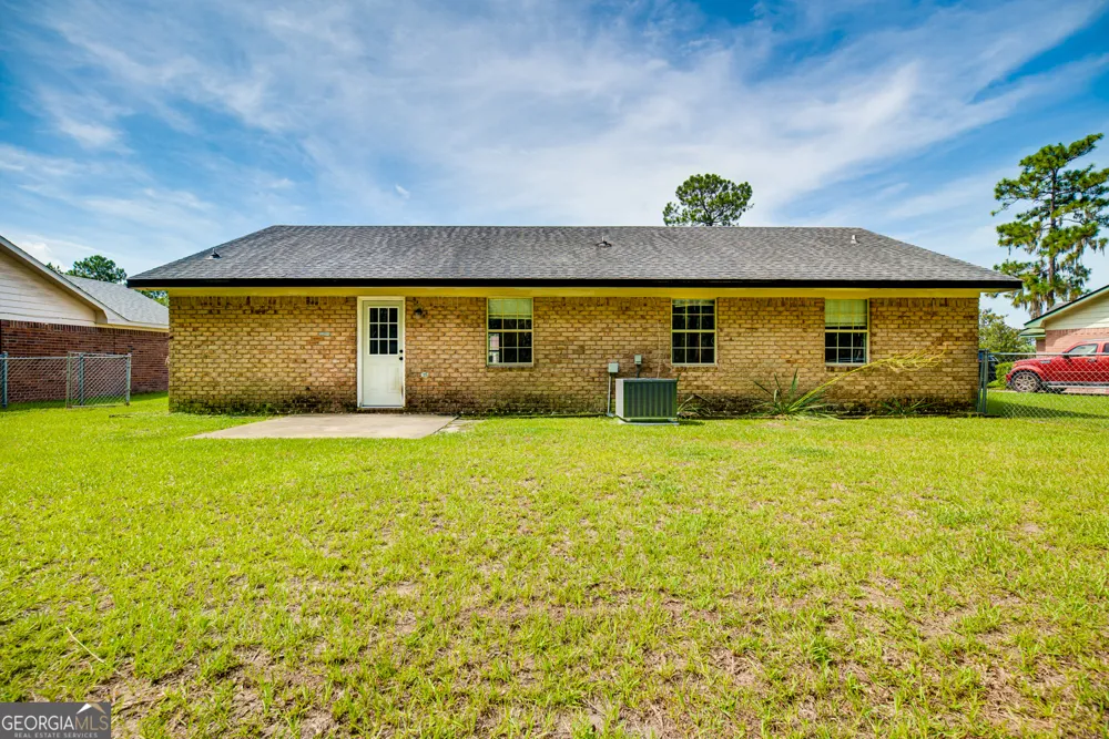 1076 Desert Shield ST Hinesville, GA 31313