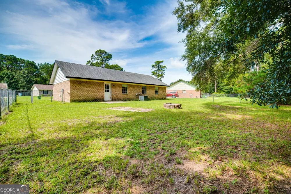 1076 Desert Shield ST Hinesville, GA 31313