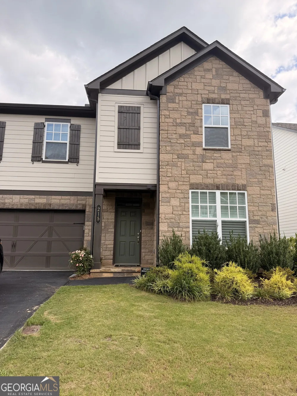 215 Foxhill DR Dawsonville, GA 30534