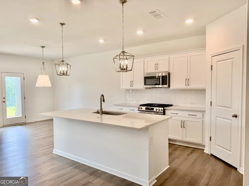 215 Foxhill DR Dawsonville, GA 30534