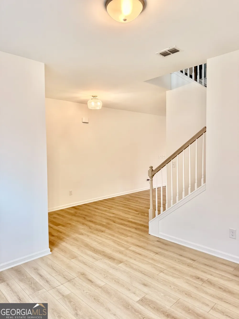 215 Foxhill DR Dawsonville, GA 30534