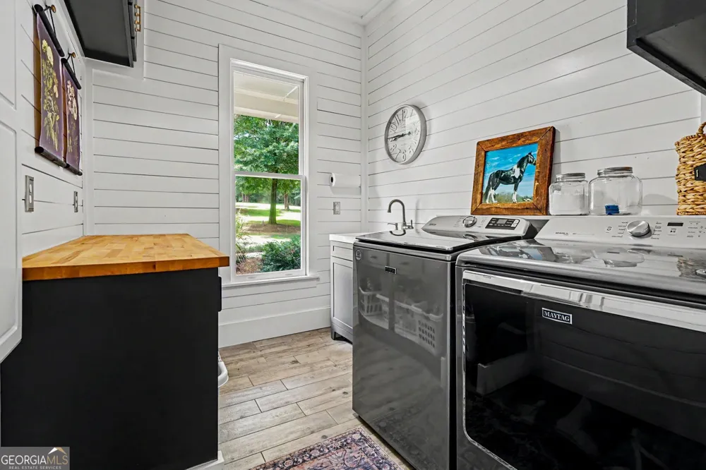 1790 Lipscomb Lake RD Pendergrass, GA 30567