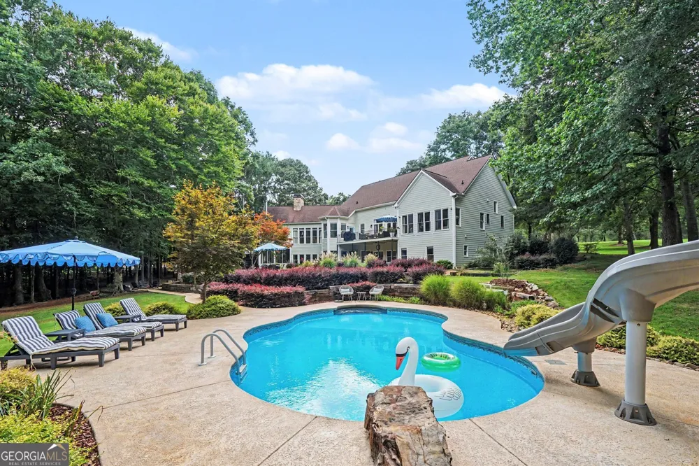 1790 Lipscomb Lake RD Pendergrass, GA 30567