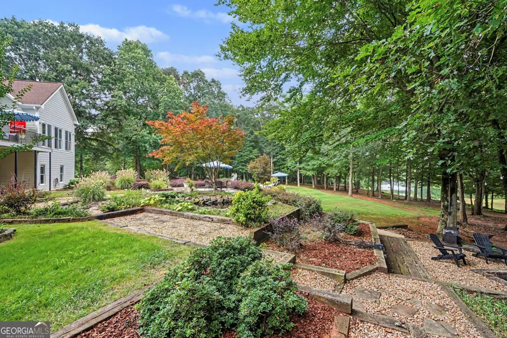 1790 Lipscomb Lake RD Pendergrass, GA 30567