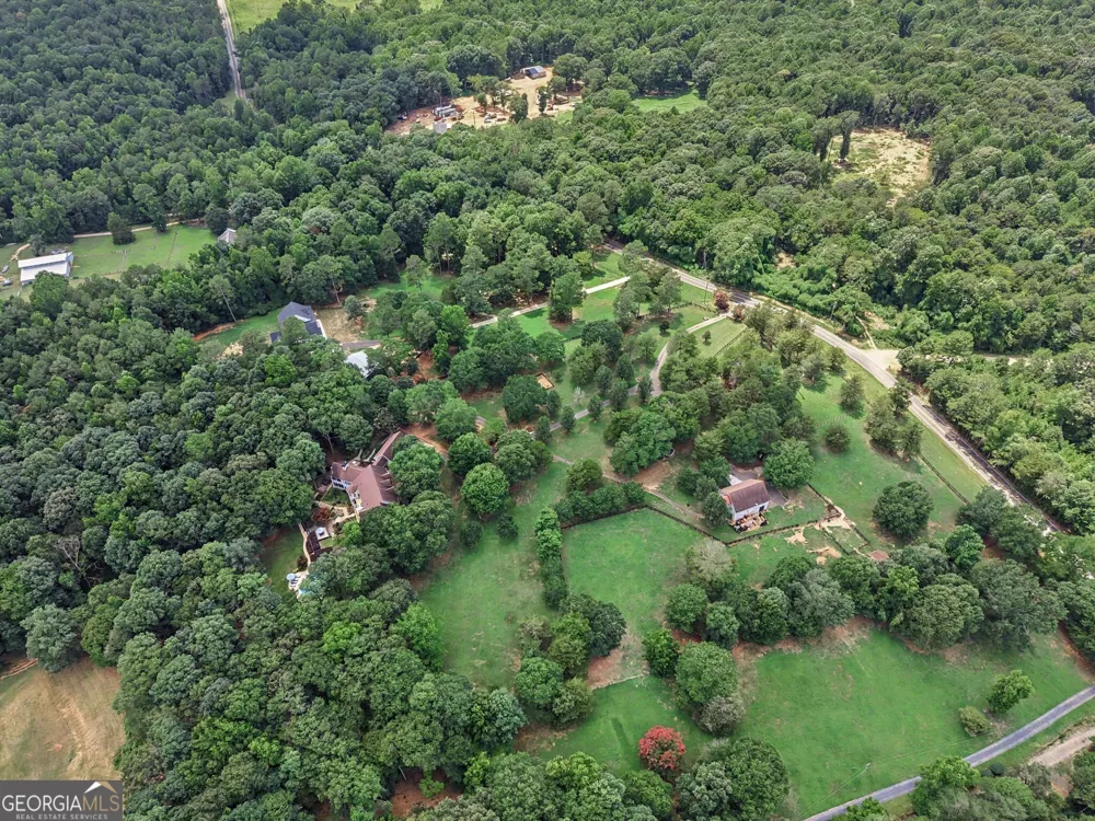 1790 Lipscomb Lake RD Pendergrass, GA 30567