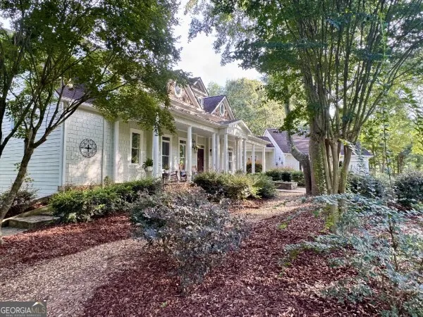1790 Lipscomb Lake RD Pendergrass, GA 30567