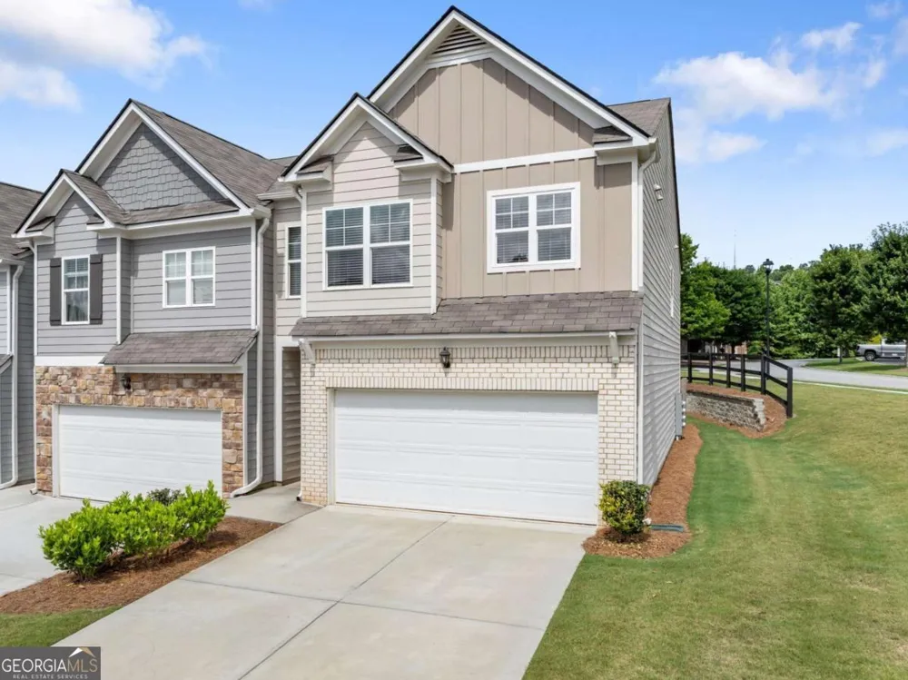 300 Stoneybrook CT Dahlonega, GA 30533