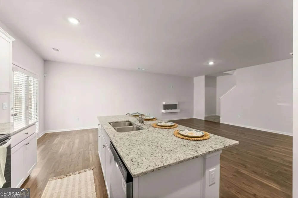 300 Stoneybrook CT Dahlonega, GA 30533