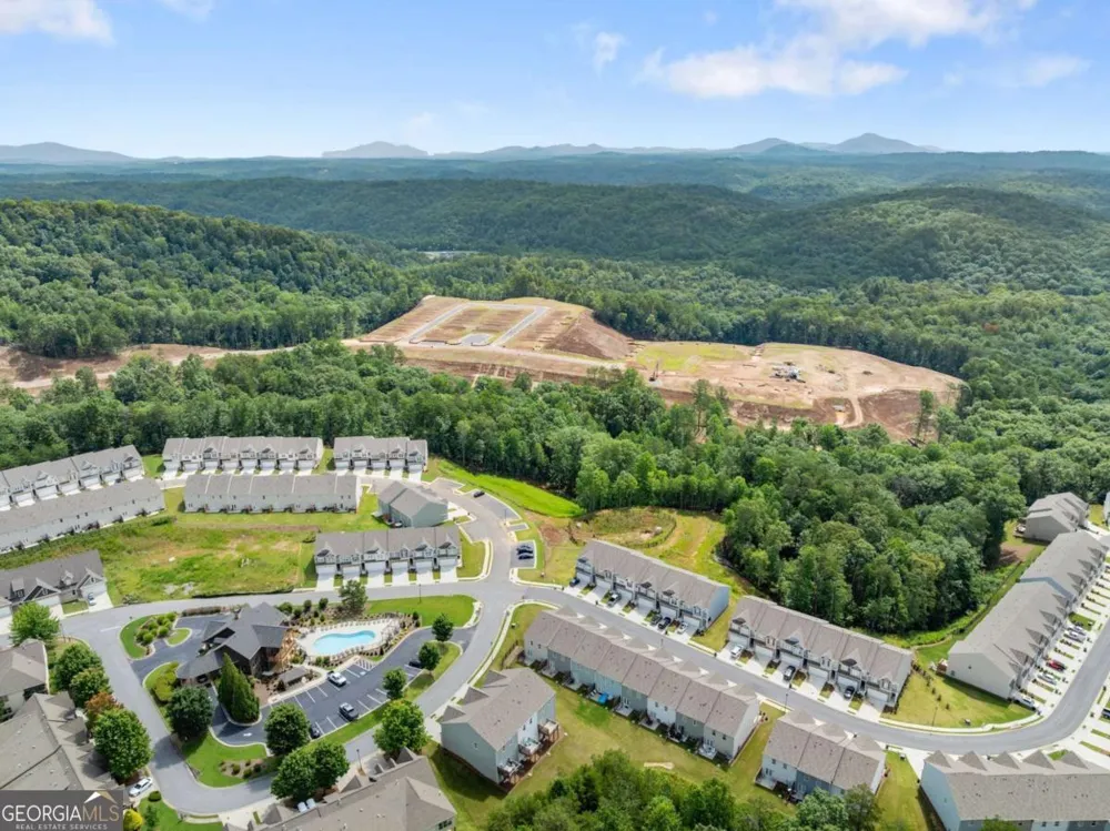 300 Stoneybrook CT Dahlonega, GA 30533