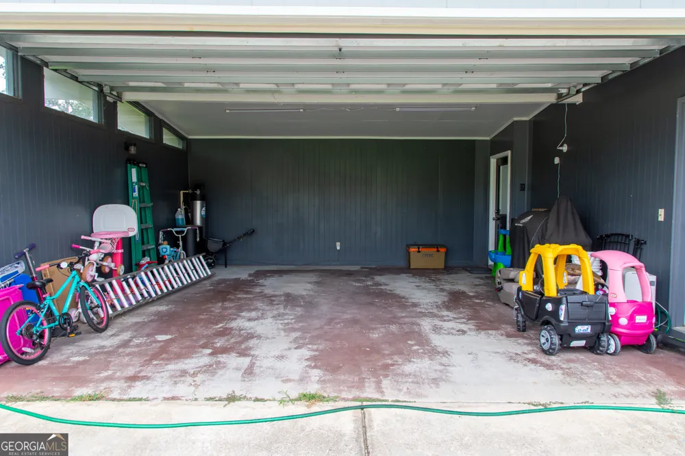 96 N Gill ST Hazlehurst, GA 31539