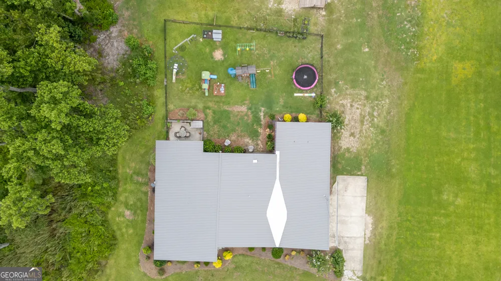 96 N Gill ST Hazlehurst, GA 31539