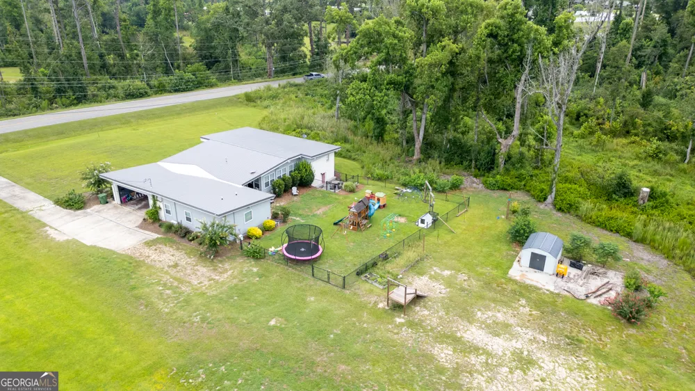 96 N Gill ST Hazlehurst, GA 31539