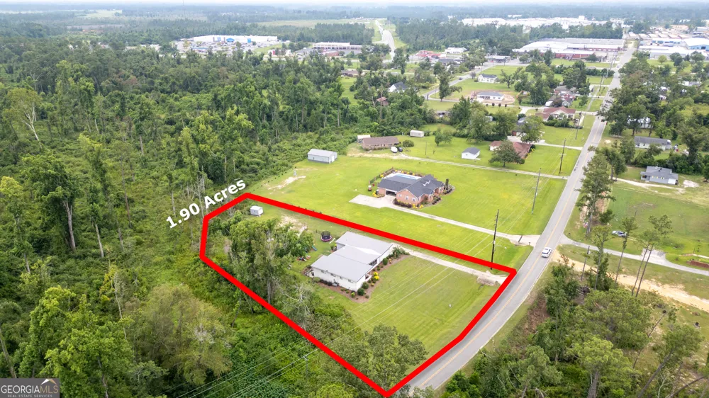 96 N Gill ST Hazlehurst, GA 31539