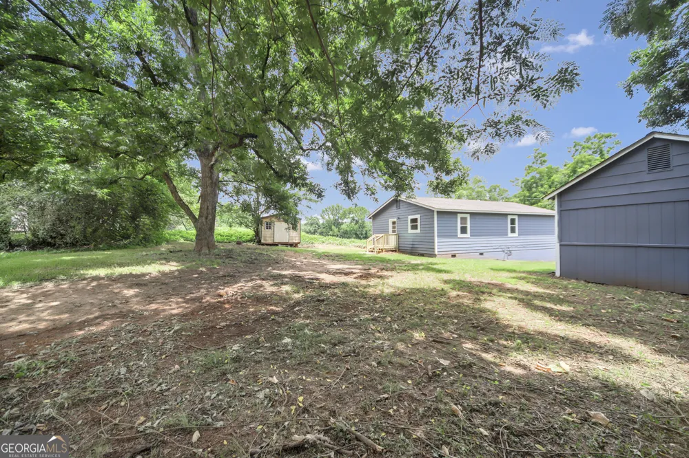 240 Jackson ST Barnesville, GA 30204