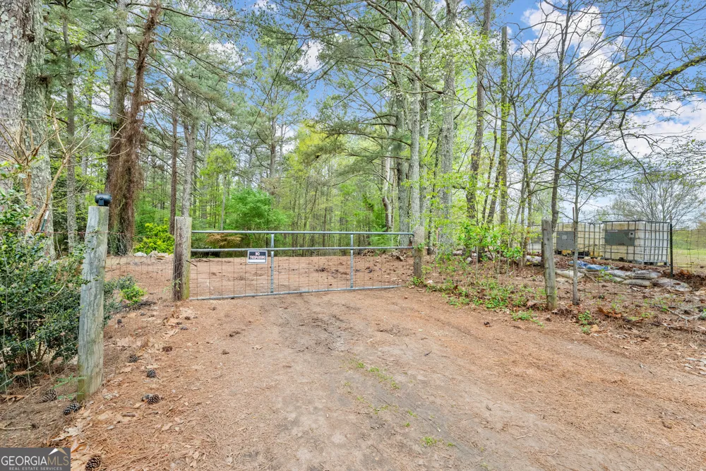 4580 J M Turk RD Flowery Branch, GA 30542