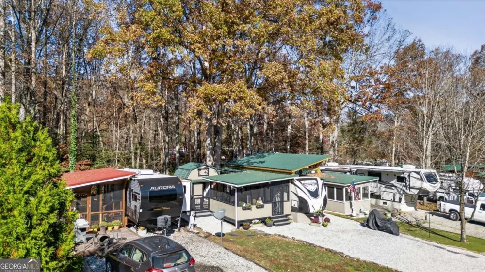 324 Leisure Acres DR Cleveland, GA 30528