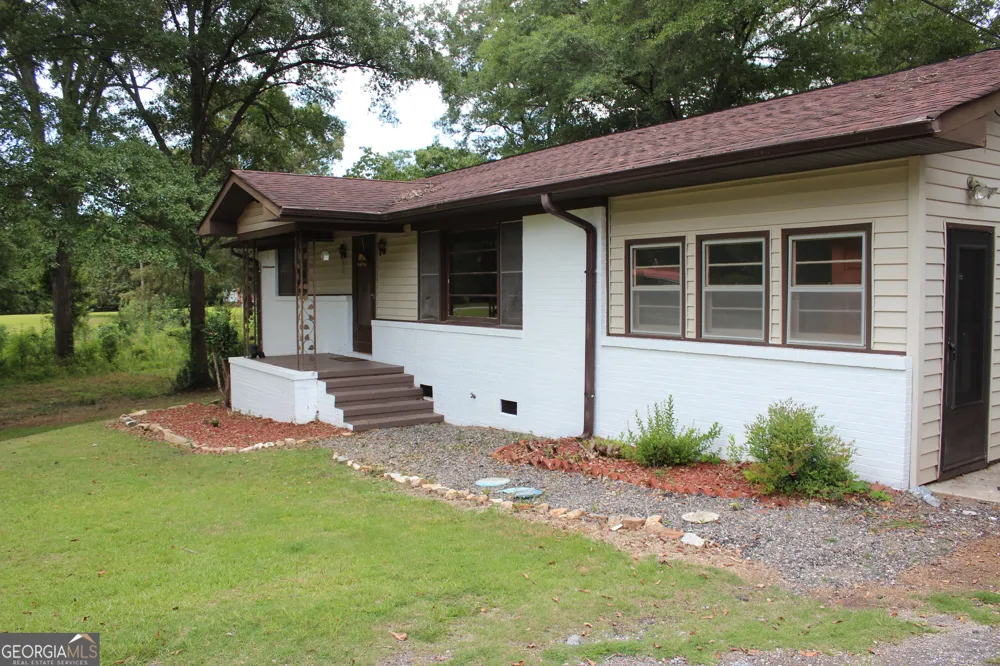 154 Poplar CIR LaGrange, GA 30241