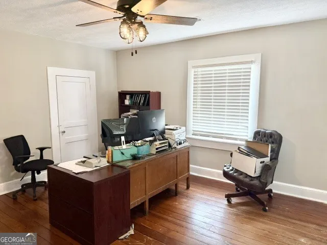 18046 Main ST Woodbury, GA 30293