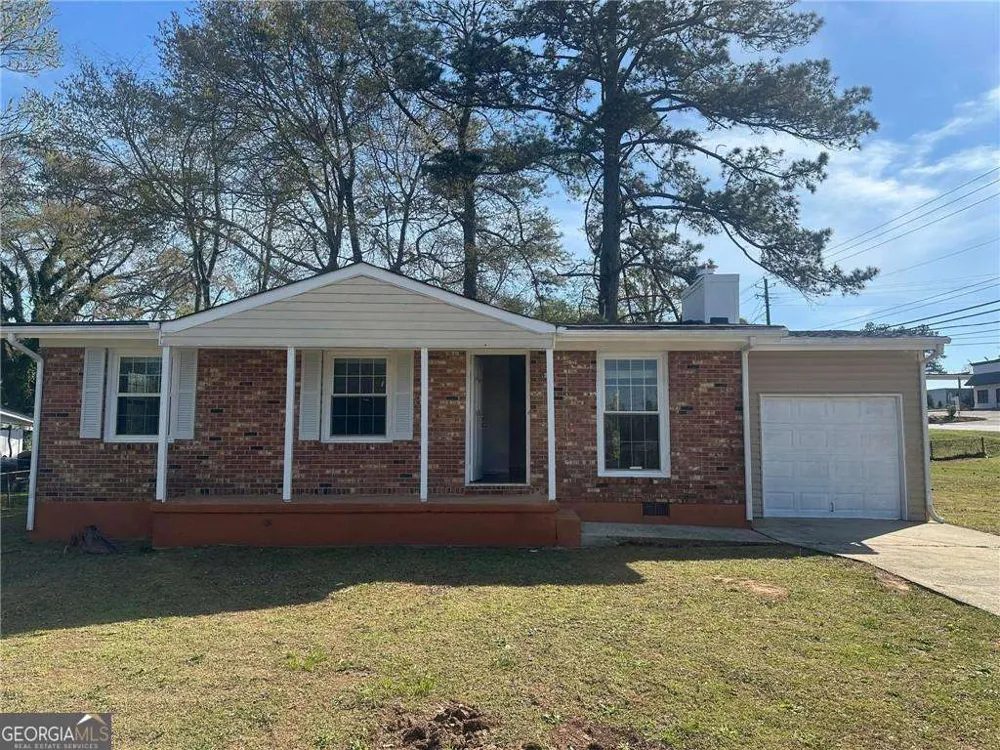 407 Hilltop DR Forest Park, GA 30297
