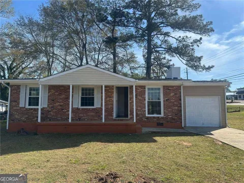 407 Hilltop DR