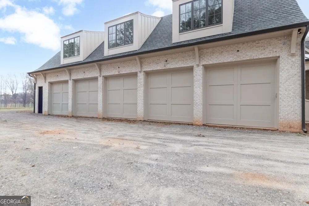 615 Hickory Flat RD Milton, GA 30004