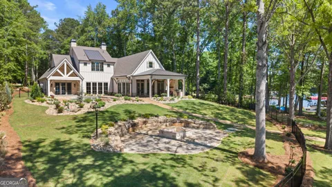 138 Phoenix DR