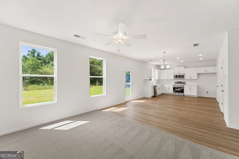 140 Formosa ST Adairsville, GA 30103