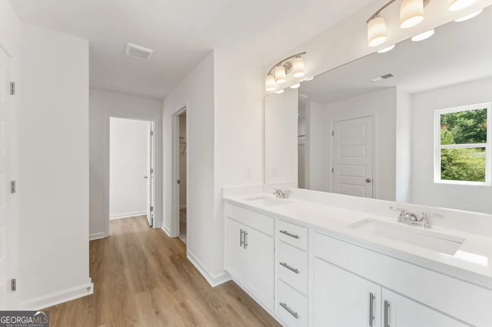 140 Formosa ST Adairsville, GA 30103