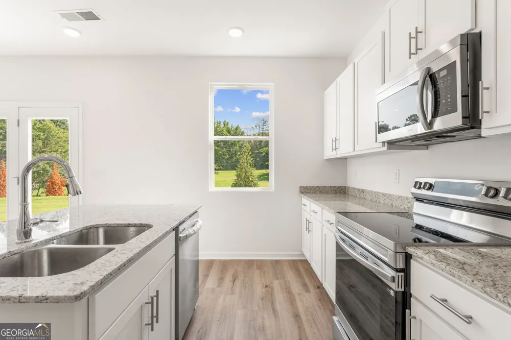 104 Bluefin ST Adairsville, GA 30103