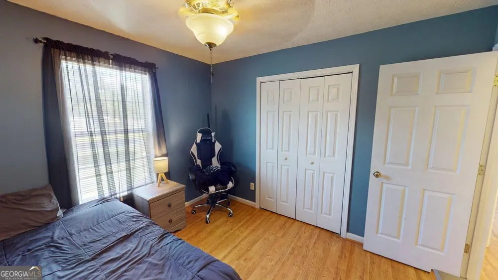 2124 Broad ST Statham, GA 30666