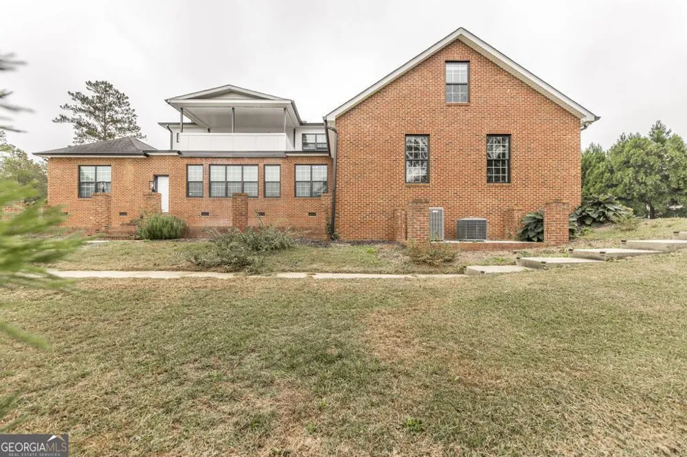 100 Parks RDG Dublin, GA 31021