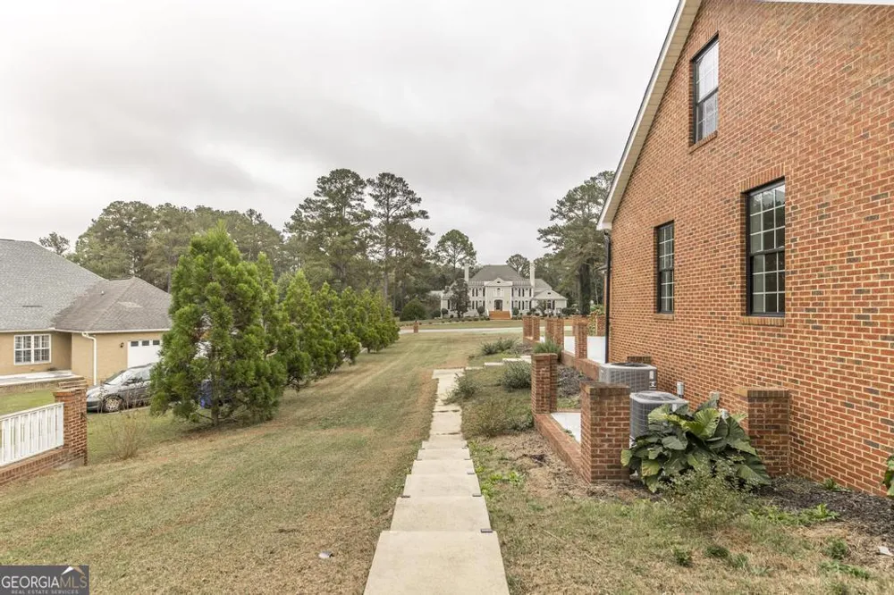 100 Parks RDG Dublin, GA 31021