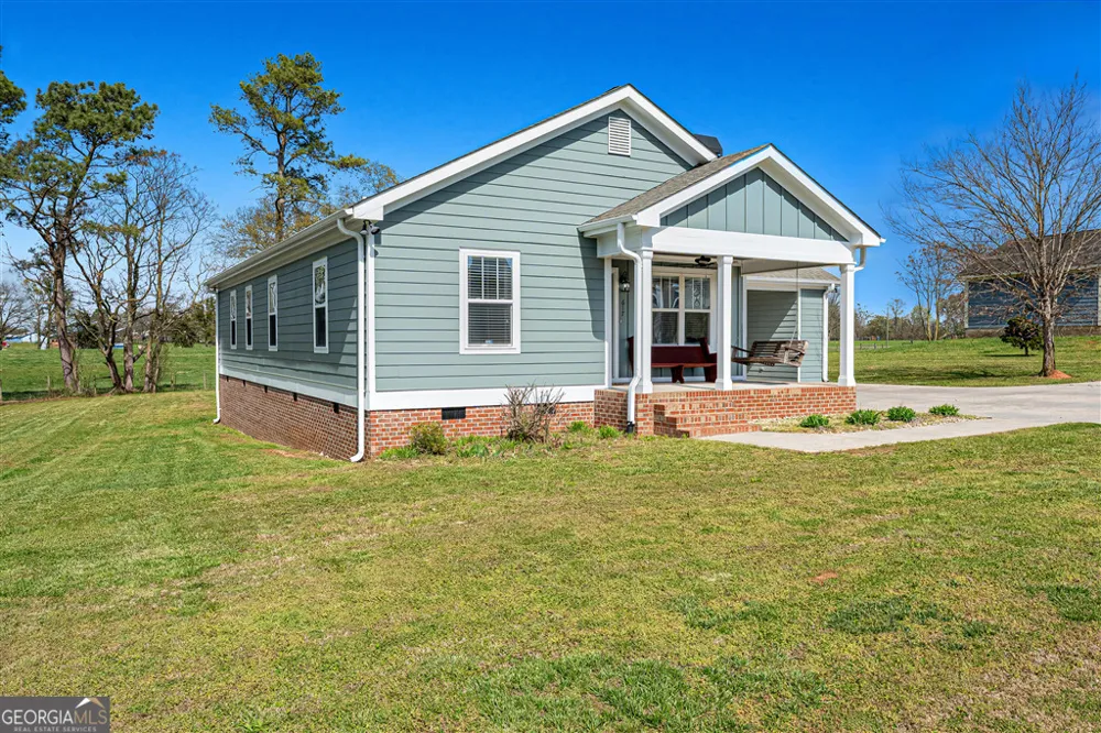 617 Ridgeview LN Lavonia, GA 30553