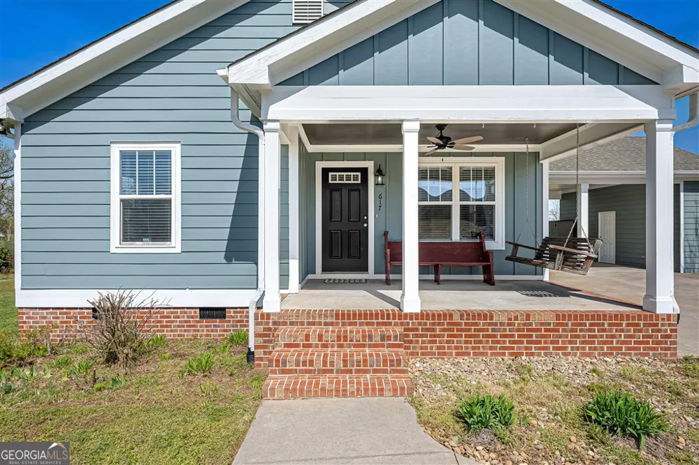 617 Ridgeview LN Lavonia, GA 30553
