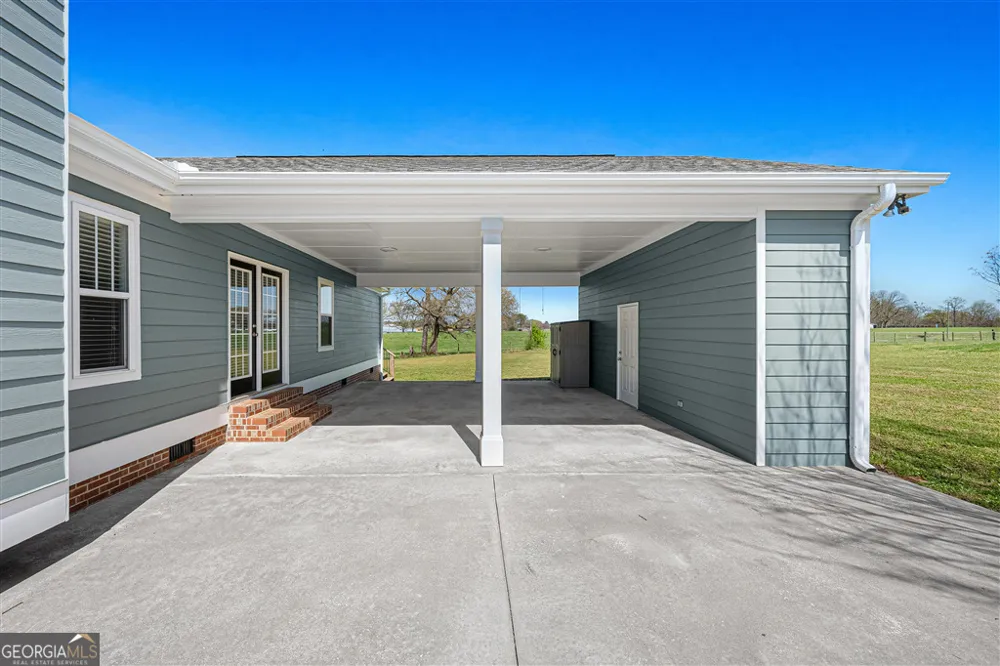 617 Ridgeview LN Lavonia, GA 30553