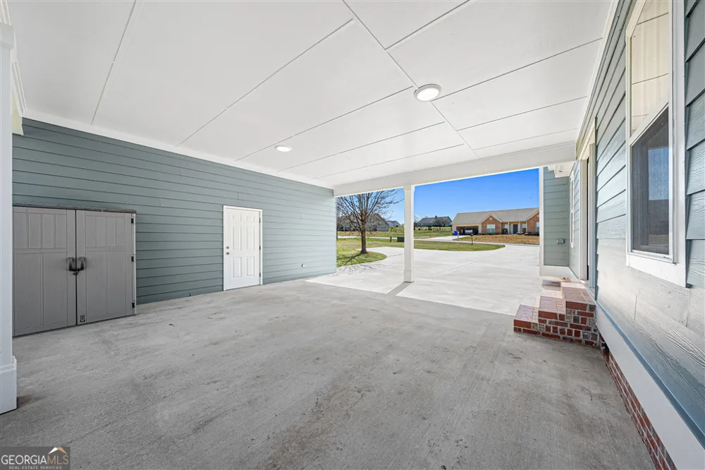 617 Ridgeview LN Lavonia, GA 30553