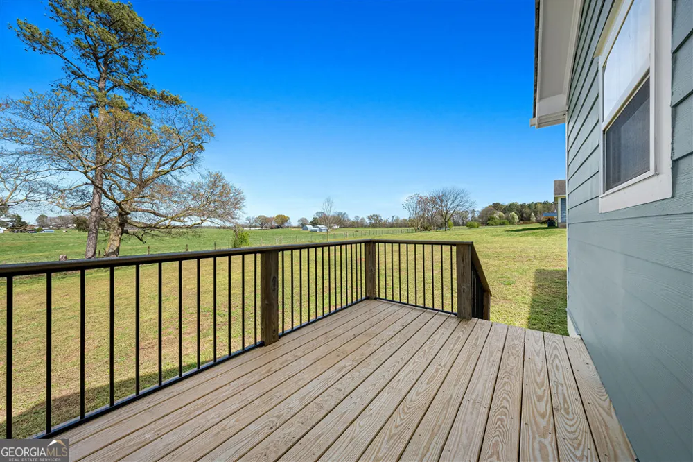617 Ridgeview LN Lavonia, GA 30553