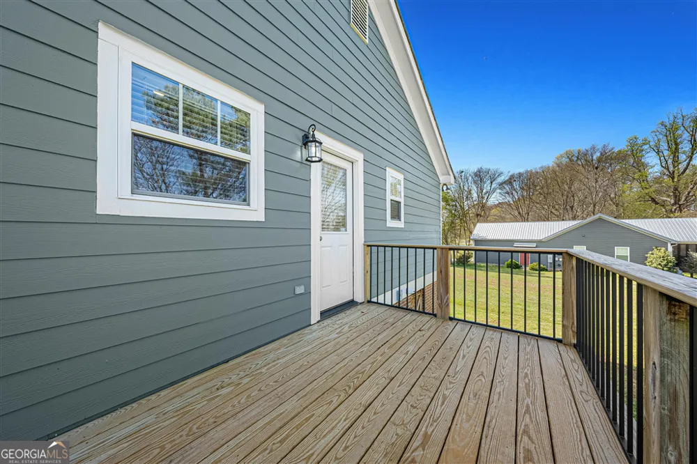 617 Ridgeview LN Lavonia, GA 30553