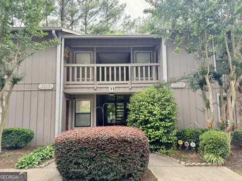 4005 Woodridge WAY