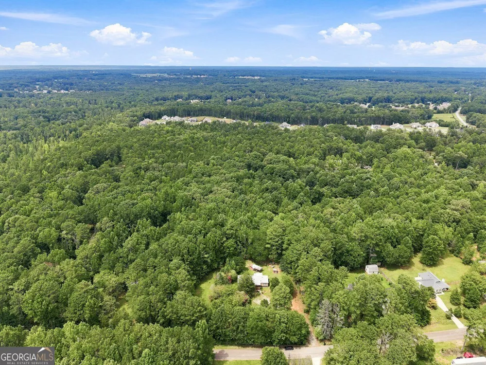 155 Skyview RD Senoia, GA 30276