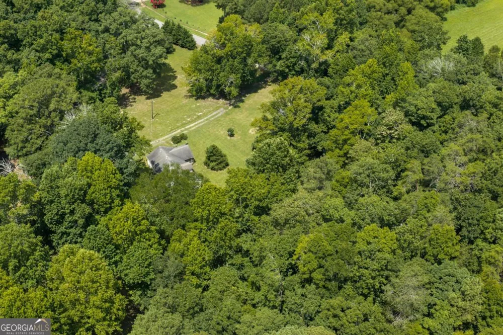 435 Hampton RD Cedartown, GA 30125