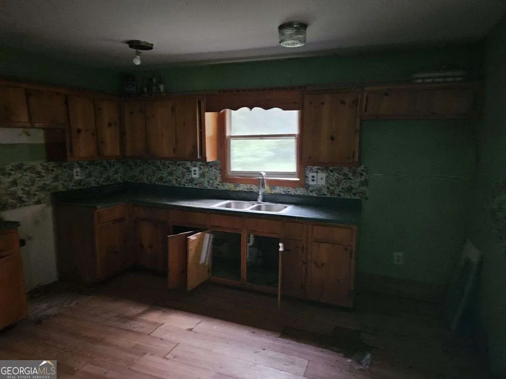435 Hampton RD Cedartown, GA 30125