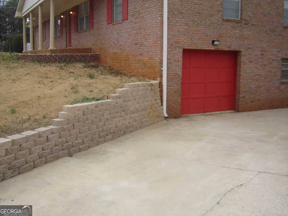 2809 16th AVE Valley, AL 36854