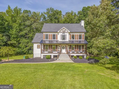 323 Schoolhouse RD