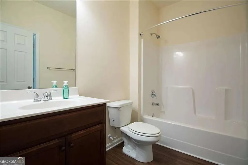 5831 Peltier TRCE Norcross, GA 30093